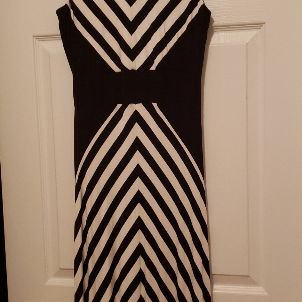 Cute dress - Picture 4 of 5